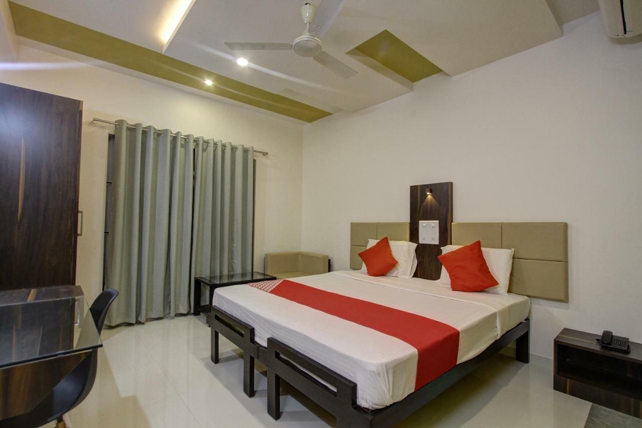 Oyo 39568 Alekha Gateway Hotel Sirsi Ngoại thất bức ảnh